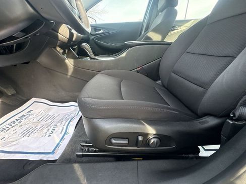 Used 2020 Chevrolet Malibu LT image 14