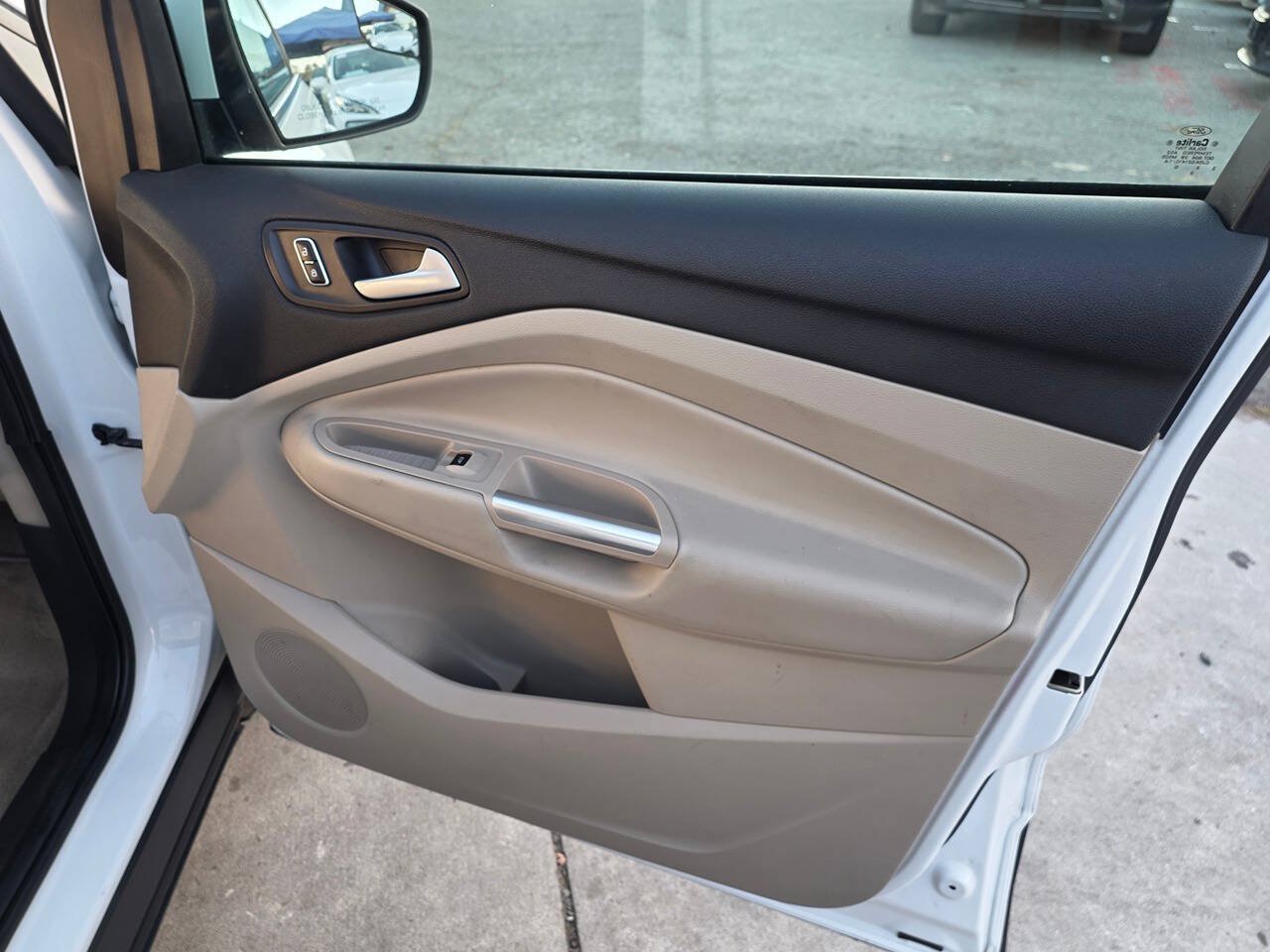 Used 2014 Ford Escape SE w/ Equipment Group 201A FWD image 33