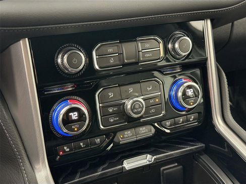 Used 2024 GMC Yukon Denali w/ LPO, Floor Liner Package image 25