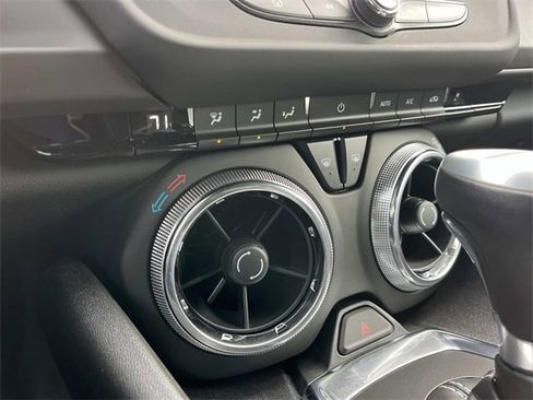 Used 2022 Chevrolet Camaro LT image 32