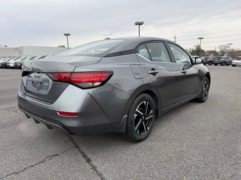 New 2025 Nissan Sentra SV image 5