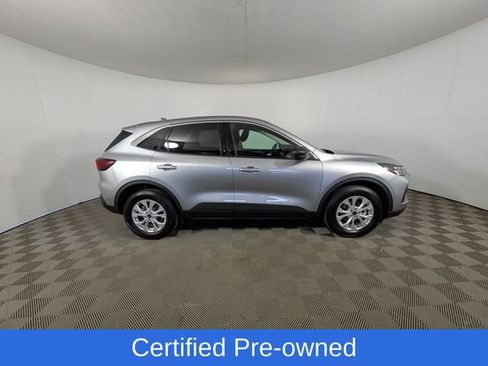 Used 2023 Ford Escape Active AWD/4WD image 3
