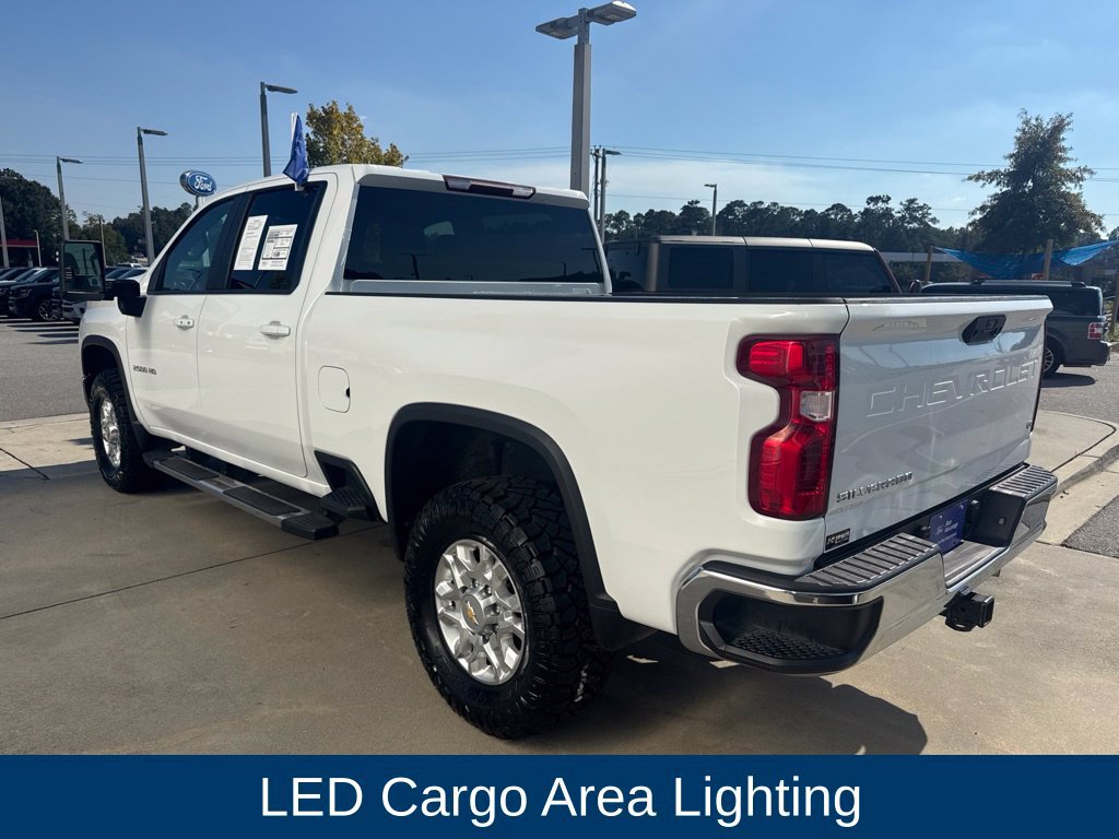 Used 2023 Chevrolet Silverado 2500 LT w/ Convenience Package AWD/4WD image 5