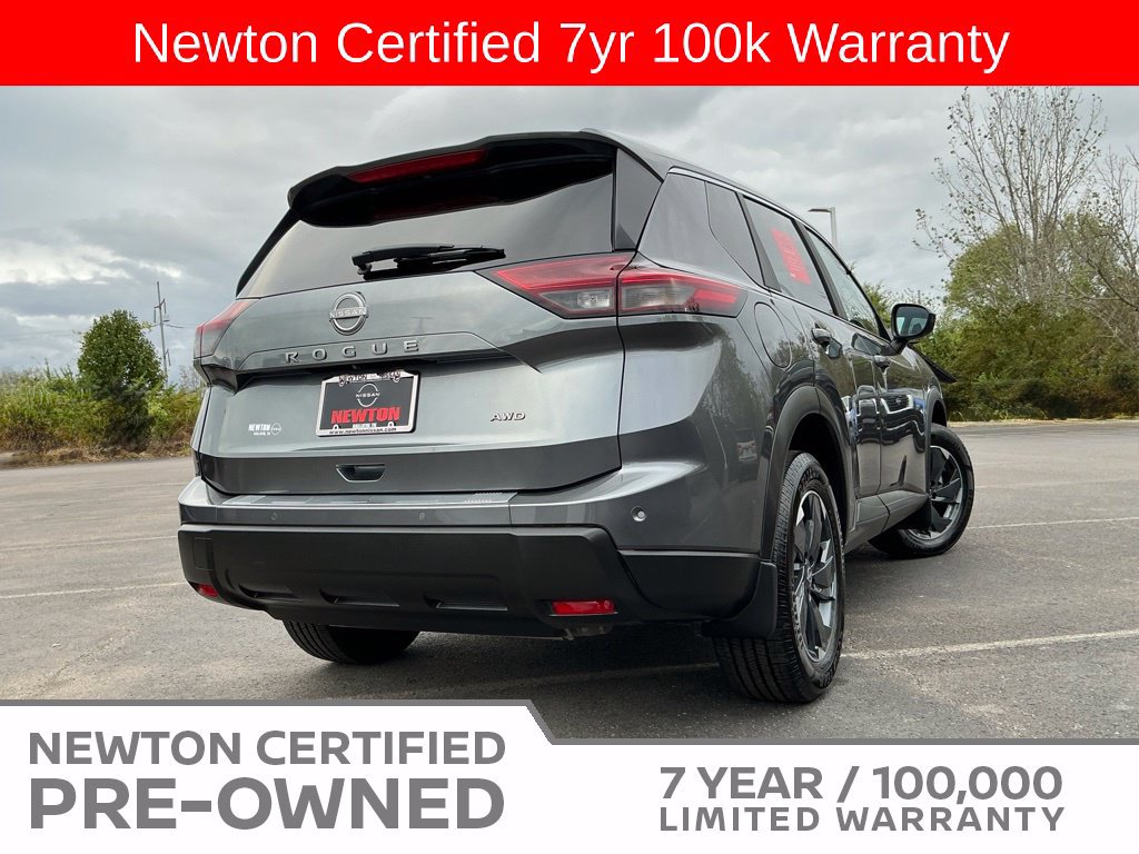 Used 2025 Nissan Rogue SV AWD/4WD image 24