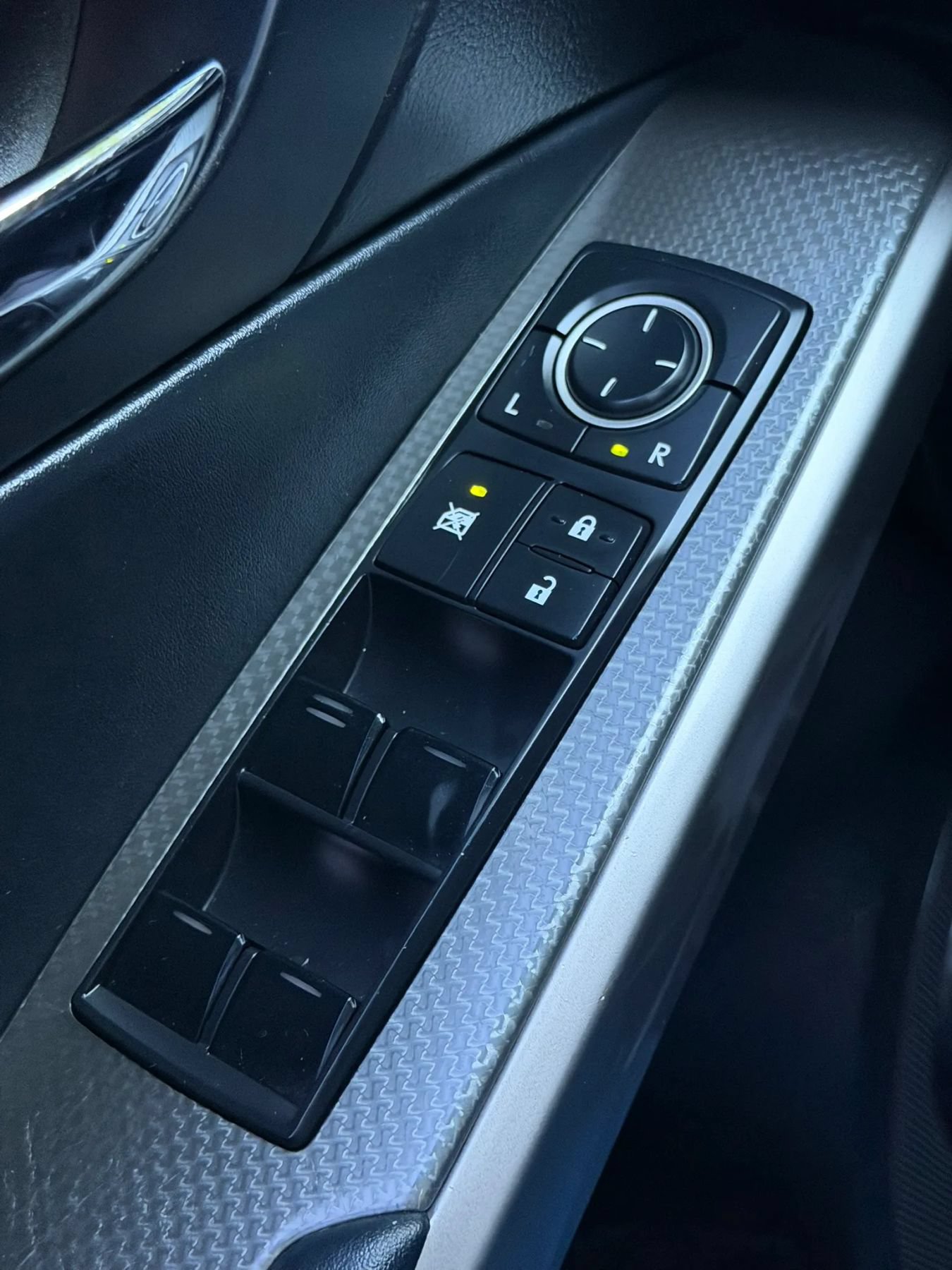 Used 2016 Lexus IS 300 AWD w/ F Sport Package image 19