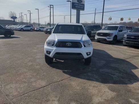 Used 2013 Toyota Tacoma 4x4 Access Cab V6 w/ SR5 Pkg image 8