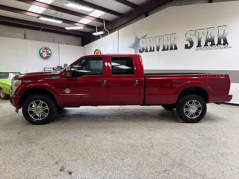 Used 2016 Ford F350 Platinum w/ FX4 Off-Road Package AWD/4WD image 3