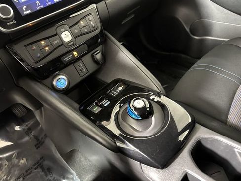 Used 2020 Nissan Leaf SV Plus image 16