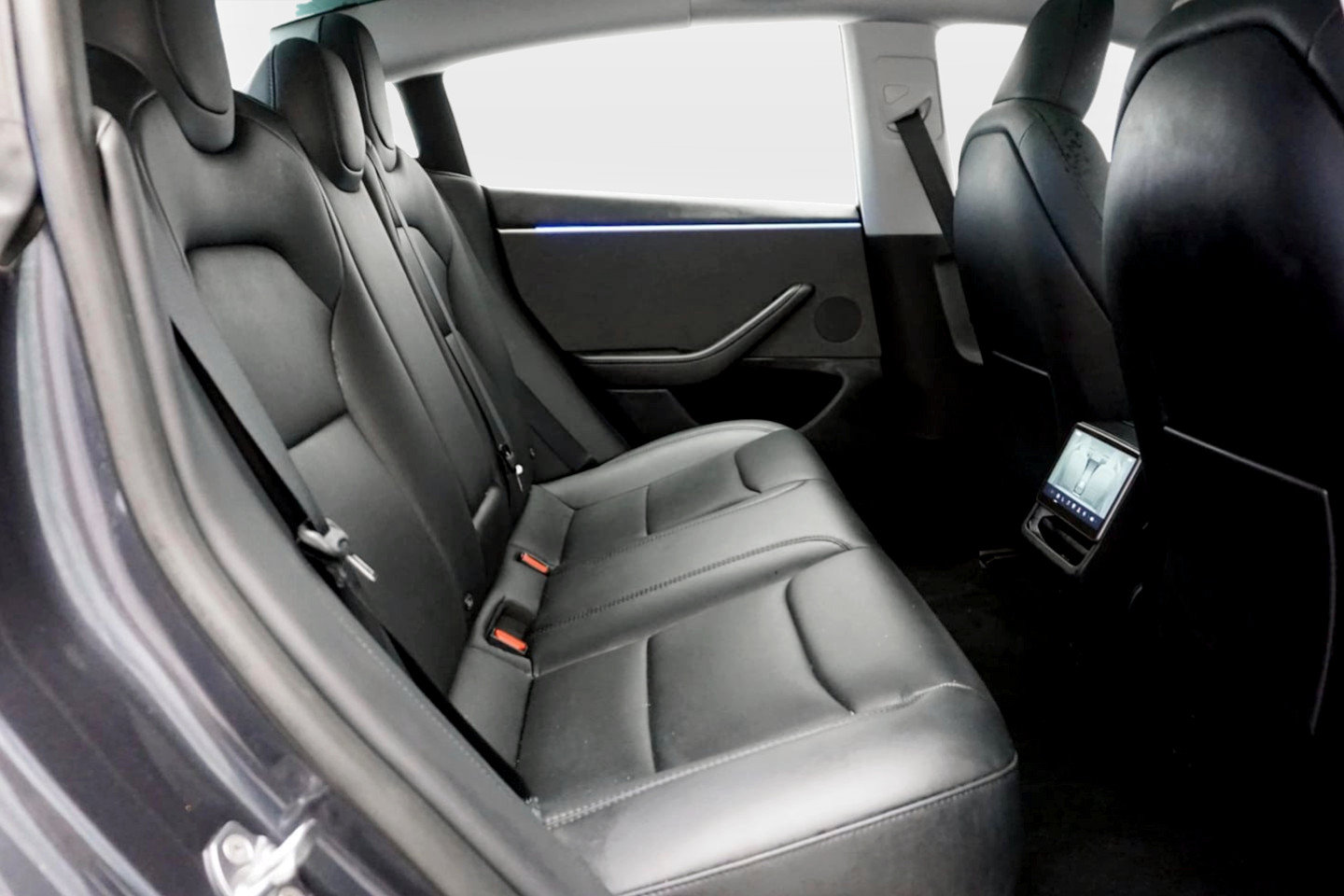 Used 2025 Tesla Model 3 Long Range RWD image 17