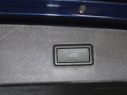 Used 2024 Volkswagen Tiguan SE AWD/4WD image 26