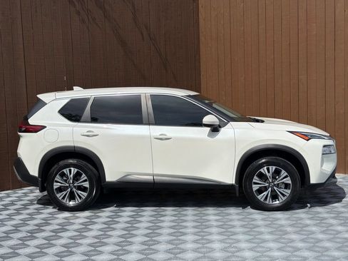 Used 2023 Nissan Rogue SV FWD image 12