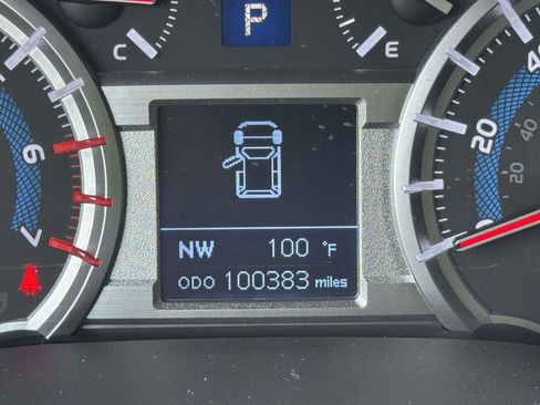 Used 2017 Toyota 4Runner TRD Off-Road AWD/4WD image 13