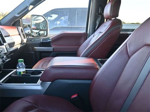 Used 2022 Ford F450 Platinum w/ FX4 Off-Road Package image 10