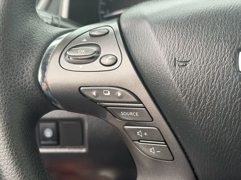 Certified 2021 Nissan Murano S image 18