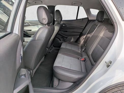 Used 2026 Chevrolet Trax LT FWD image 19