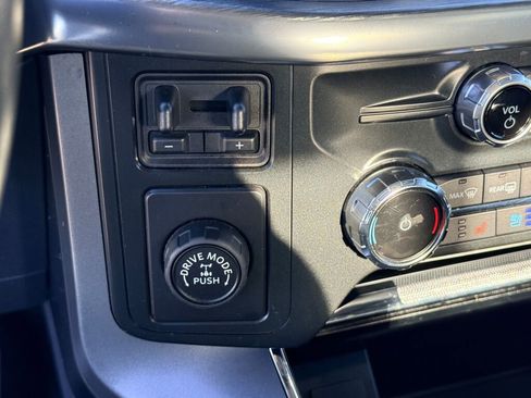 Used 2022 Ford F150 Lariat image 25