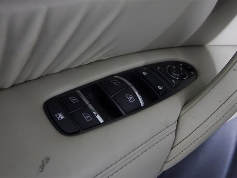 Used 2024 Nissan Armada Platinum w/ Cargo Package image 37