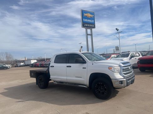 Used 2016 Toyota Tundra SR5 image 8