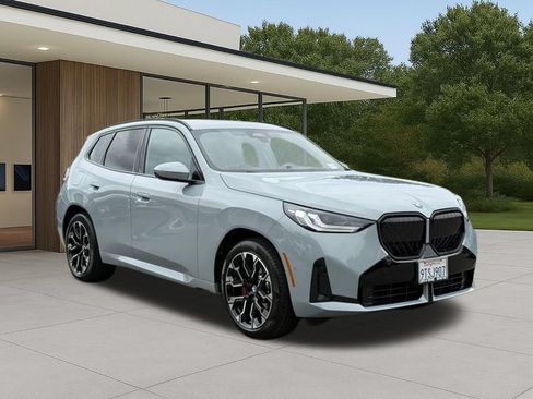 Used 2025 BMW X3 xDrive30 w/ M Sport Package AWD/4WD image 6