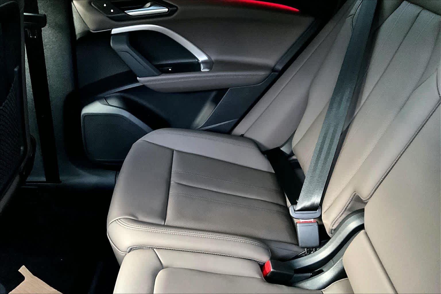 New 2026 Audi Q5 Premium AWD/4WD image 17