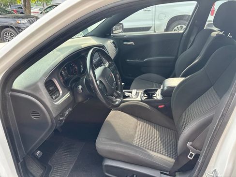 Used 2019 Dodge Charger GT w/ Blacktop Package RWD image 6