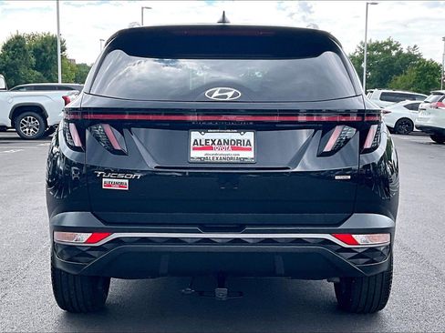 Used 2023 Hyundai Tucson SEL w/ Convenience Package AWD/4WD image 4