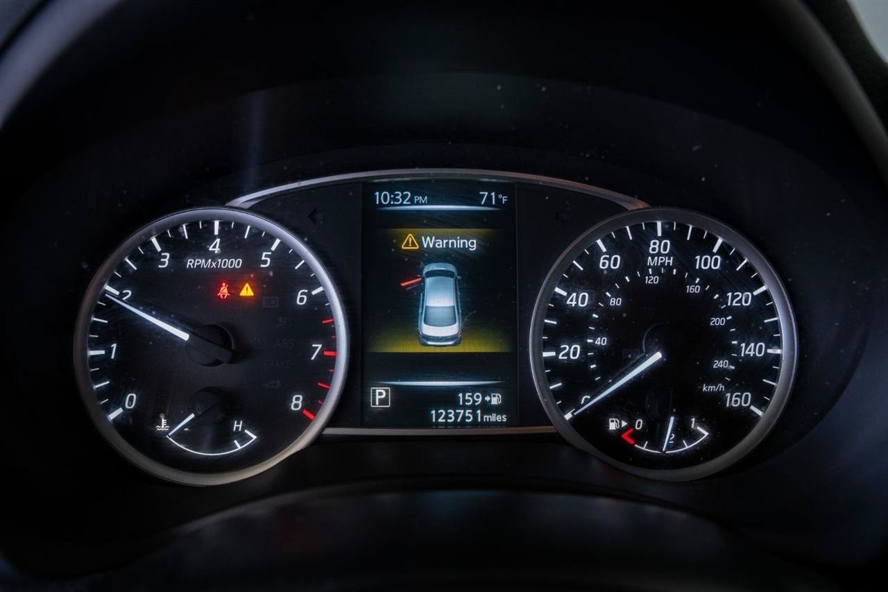 Used 2017 Nissan Sentra SV FWD image 16
