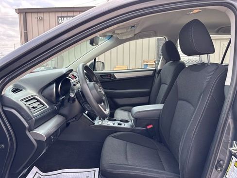 Used 2019 Subaru Outback 2.5i image 12