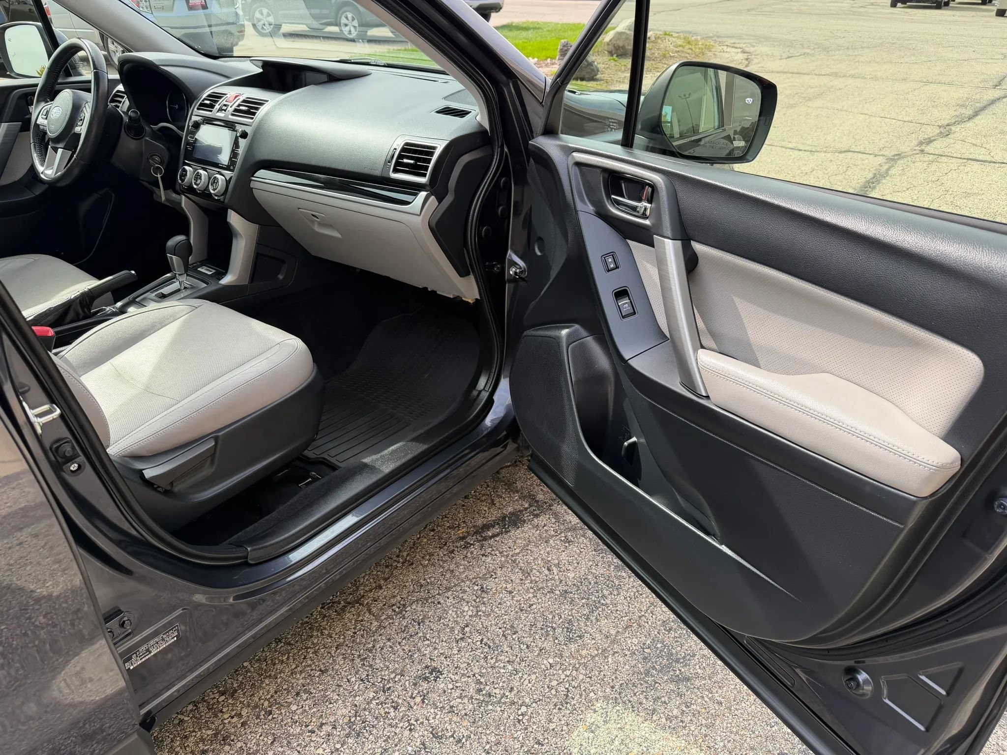 Used 2018 Subaru Forester 2.5i Limited w/ Popular Package #3B AWD/4WD image 13