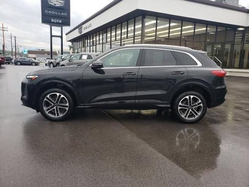 Used 2025 Audi Q5 Premium w/ Convenience Package AWD/4WD image 7