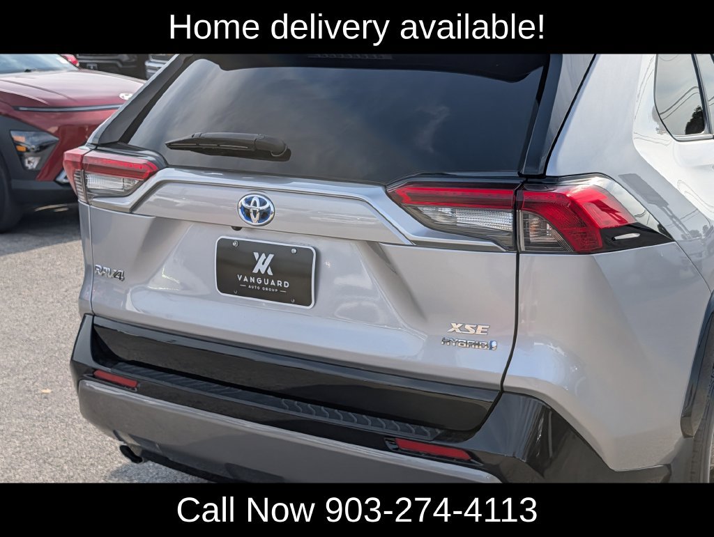 Used 2021 Toyota RAV4 XSE AWD/4WD image 9