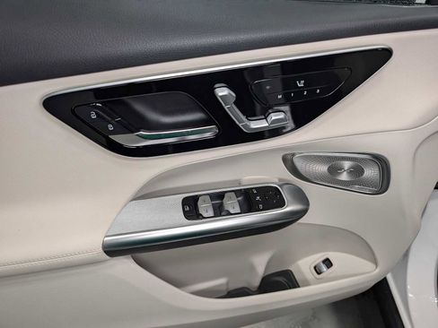 Certified 2026 Mercedes-Benz GLC 300 4MATIC image 38