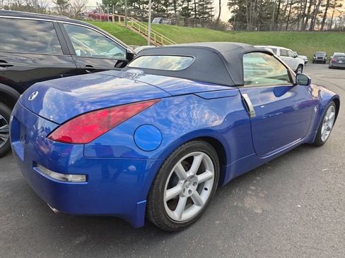 Used 2004 Nissan 350Z Touring image 3