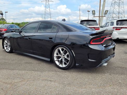 Used 2019 Dodge Charger R/T w/ Blacktop Package RWD image 18