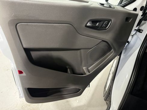 Used 2024 Ford Transit 350 XLT RWD image 17