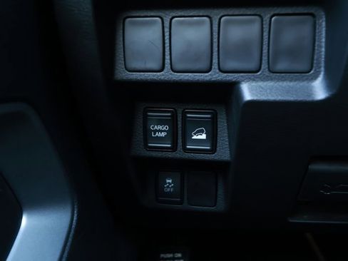 Used 2023 Nissan Frontier SV image 24