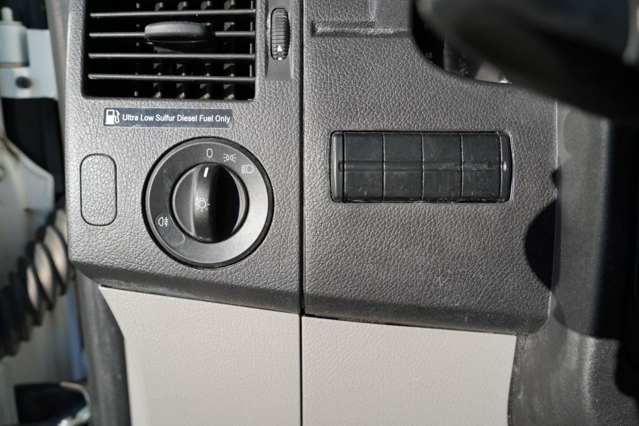 Used 2018 Mercedes-Benz Sprinter 2500 image 19