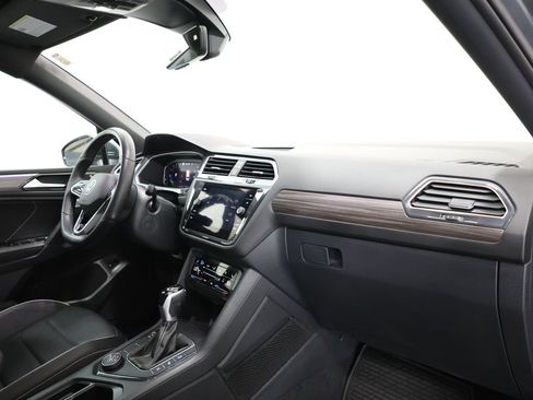 Used 2024 Volkswagen Tiguan SEL R-Line AWD/4WD image 23