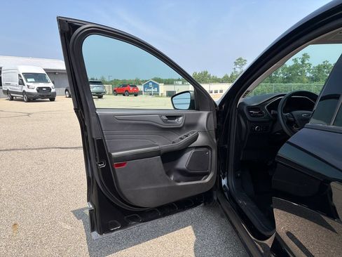Used 2023 Ford Escape Active AWD/4WD image 11