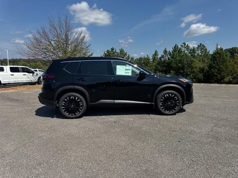 New 2026 Nissan Rogue Dark Armor AWD/4WD image 3