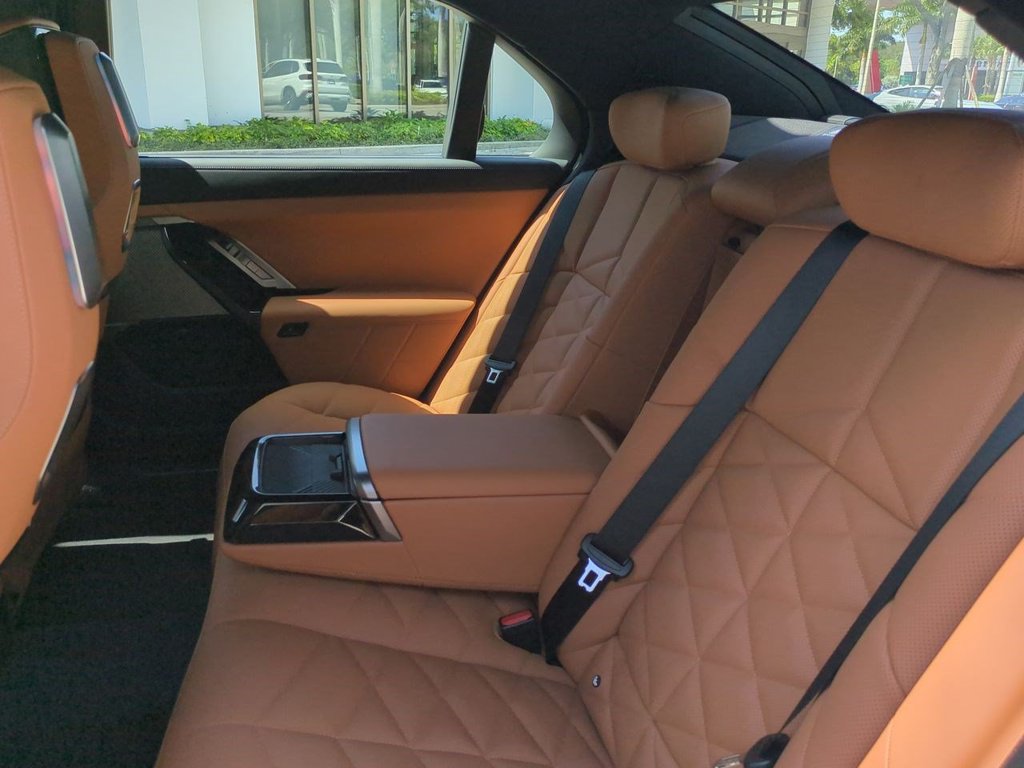 New 2027 BMW 740i w/ M Sport Package RWD image 14