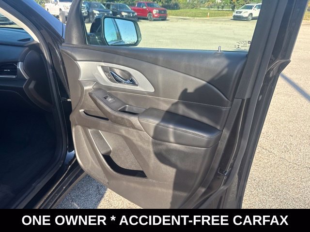 Used 2021 Chevrolet Traverse LT FWD image 16