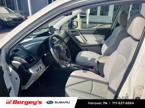 Used 2014 Subaru Forester 2.5i AWD/4WD image 8