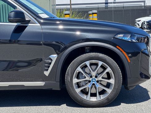Used 2024 BMW X5 xDrive50e w/ Premium Package AWD/4WD image 36