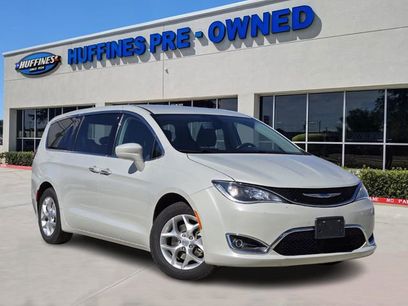 Certified 2019 Chrysler Pacifica Touring Plus w/ Tire & Wheel Group