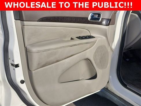 Used 2011 Jeep Grand Cherokee Laredo w/ Trailer Tow Group image 12