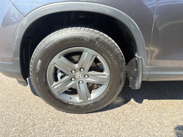 Used 2017 Honda Ridgeline RTS image 32