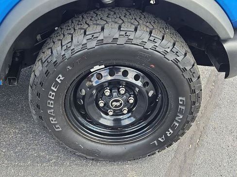 Certified 2023 Ford Bronco Black Diamond AWD/4WD image 4