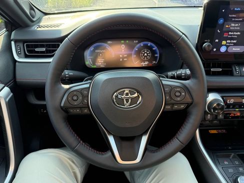 Certified 2025 Toyota RAV4 XSE w/ Weather Package AWD/4WD image 15