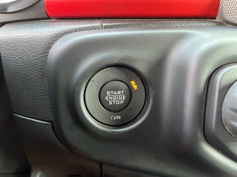 Used 2021 Jeep Wrangler Unlimited Rubicon AWD/4WD image 35